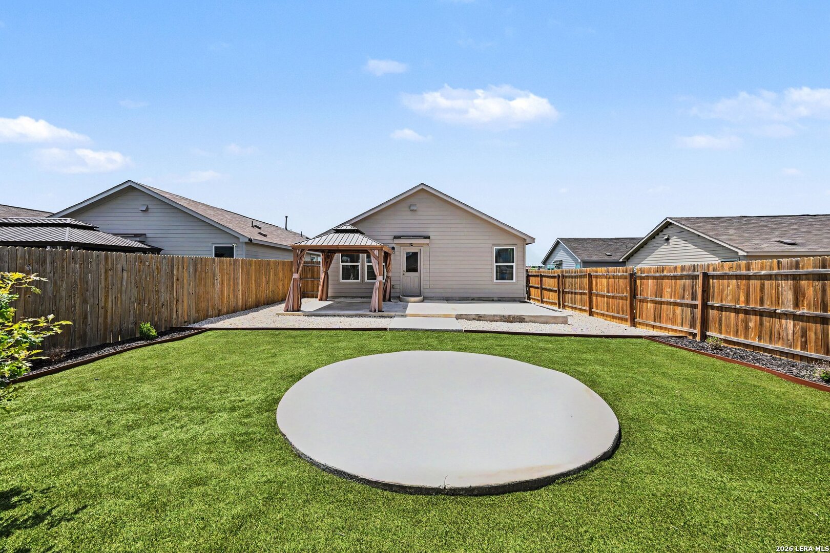 2926 Charpak Drive Converse TX 78109