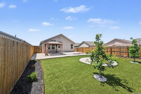 2926 Charpak Drive Converse TX 78109