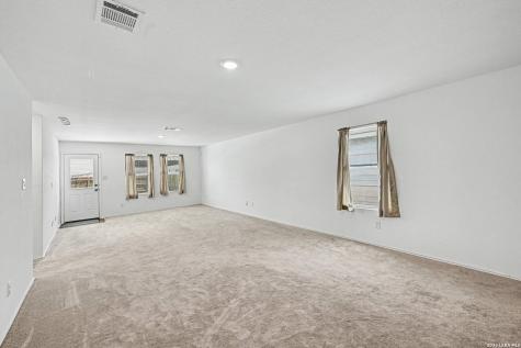 2926 Charpak Drive Converse TX 78109