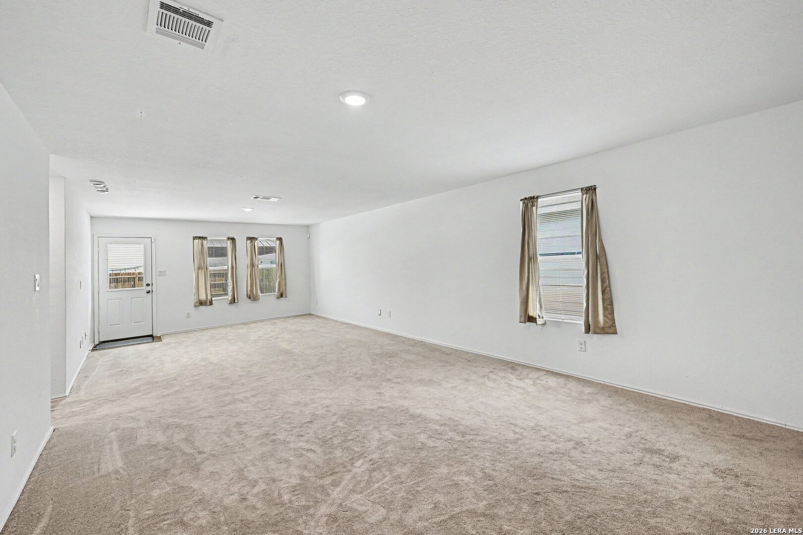 2926 Charpak Drive Converse TX 78109