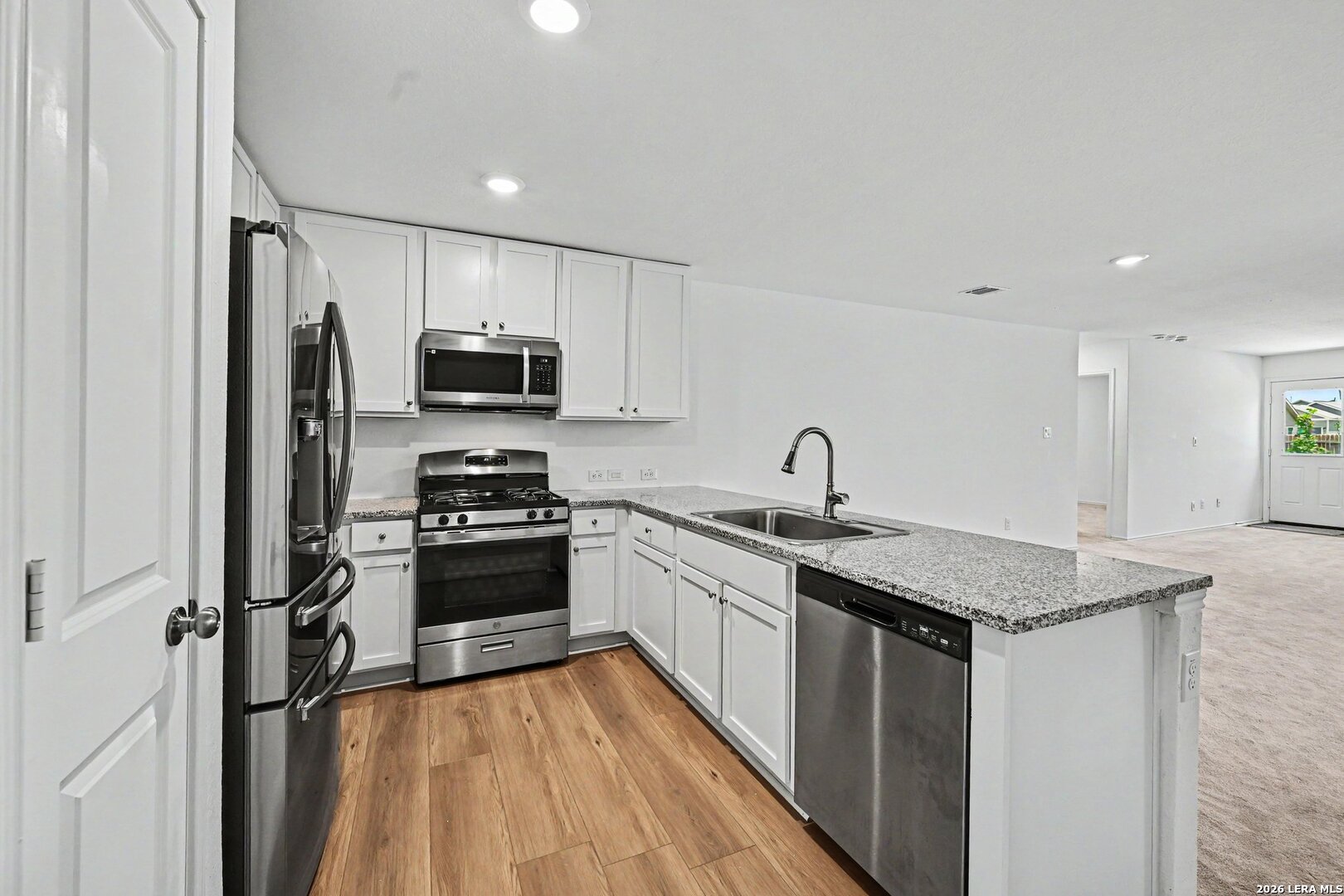 2926 Charpak Drive Converse TX 78109