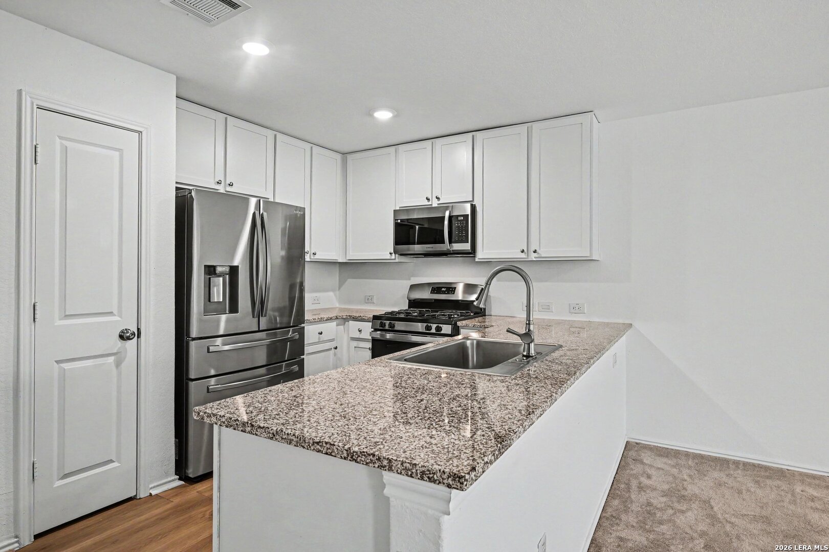 2926 Charpak Drive Converse TX 78109