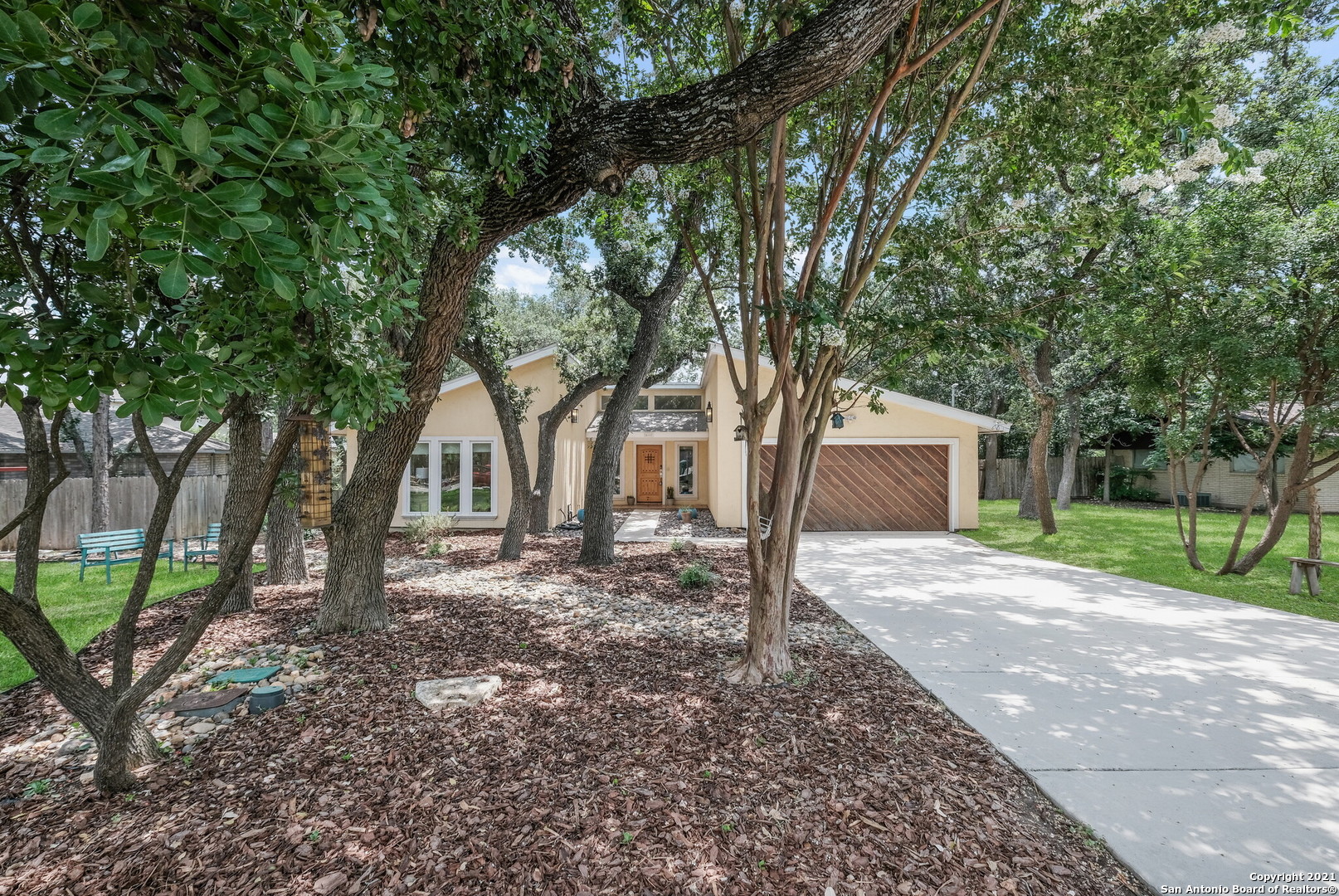 16807 Silverwood Drive San Antonio TX 78232