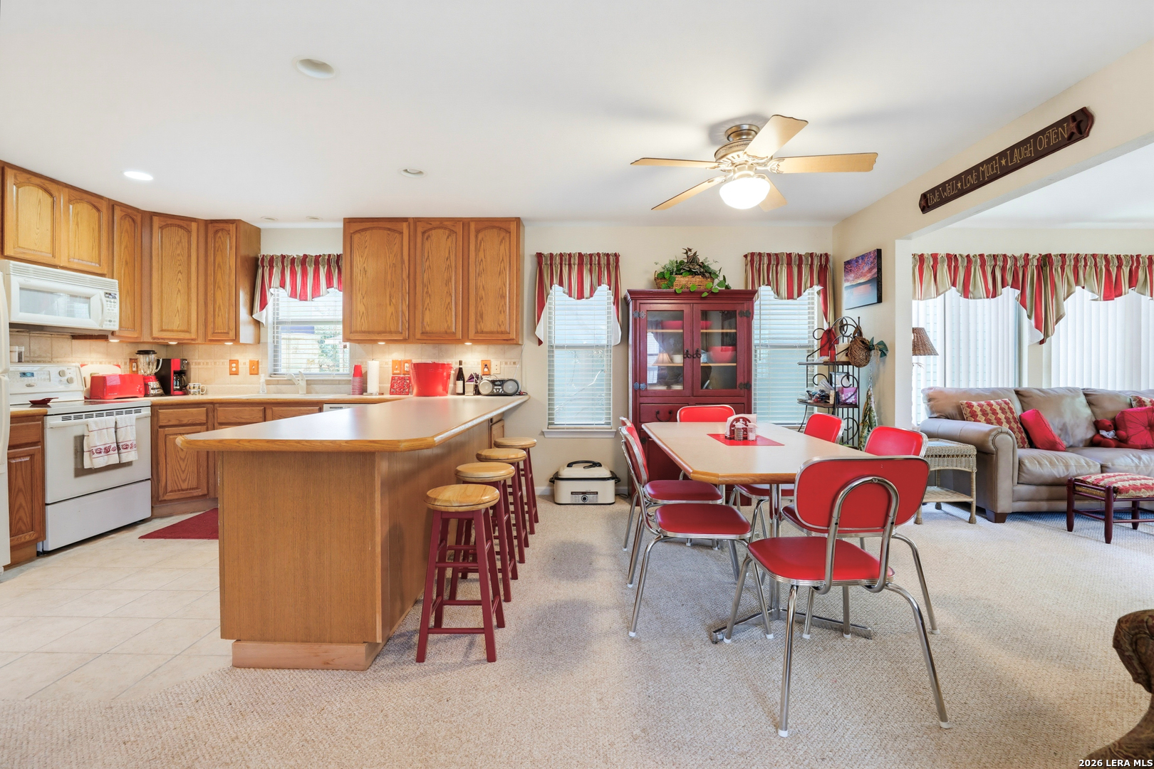 932 Pebble Beach Road Lakehills TX 78063