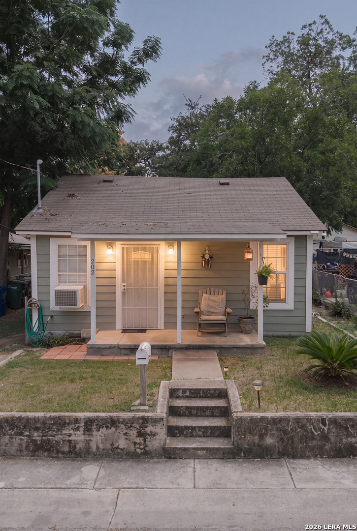 202 Teresa San Antonio TX 78214