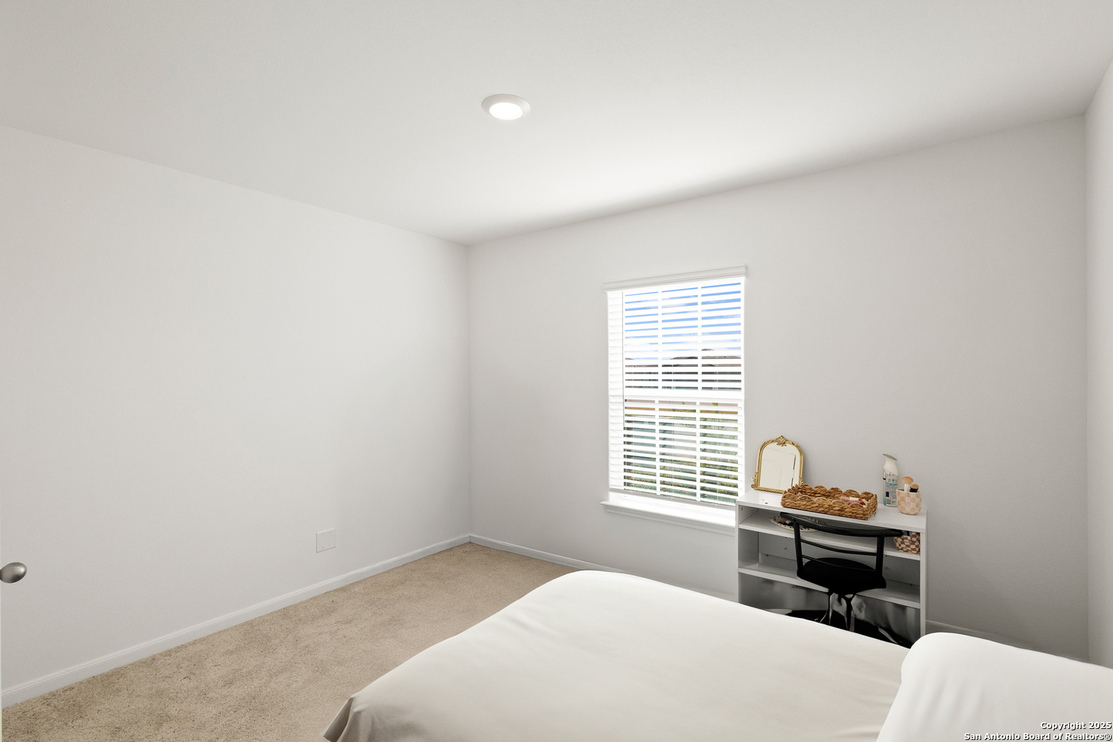 16025 Dickens Bluff Lytle TX 78052