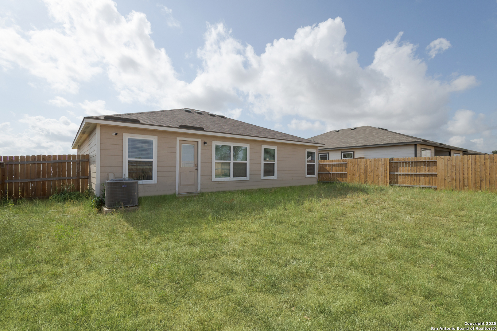 16025 Dickens Bluff Lytle TX 78052