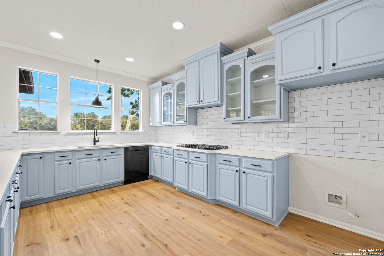 113 Clear Water Boerne TX 78006