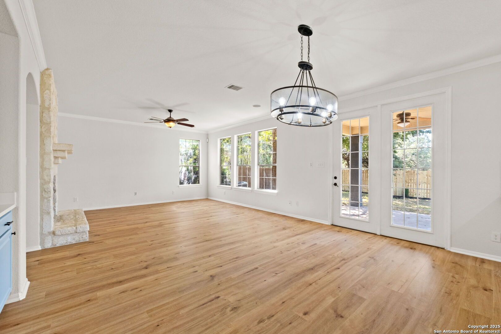 113 Clear Water Boerne TX 78006