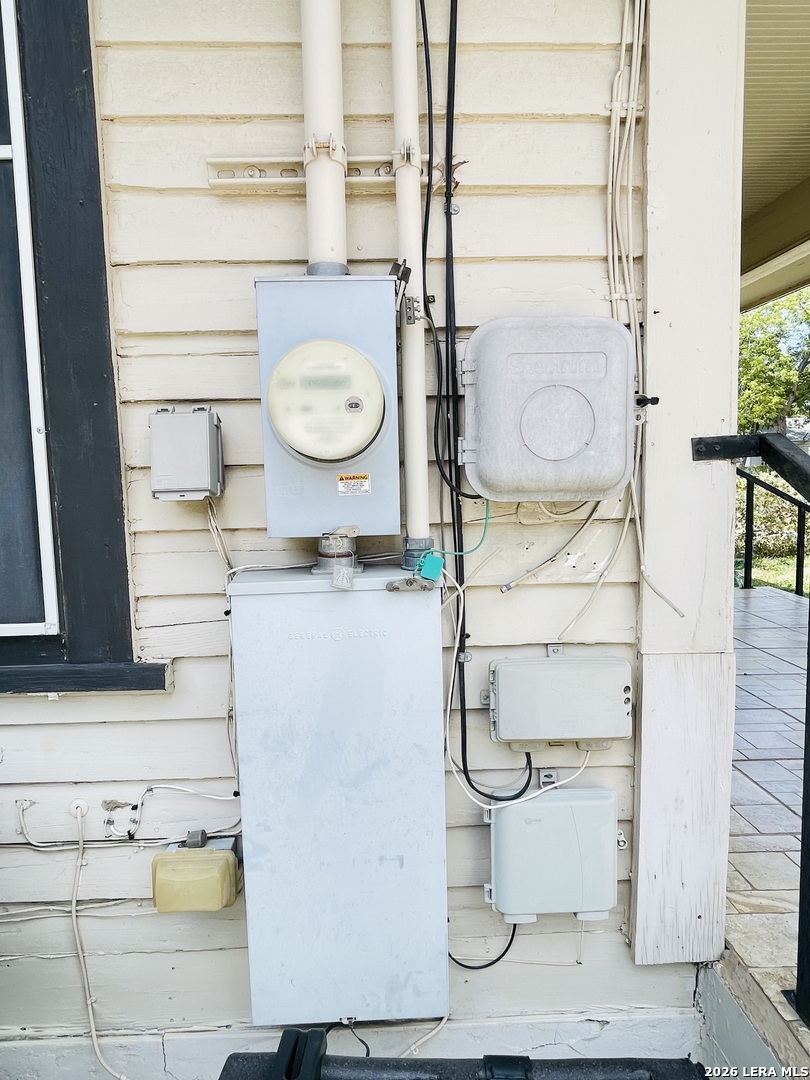 218 Barrett Avenue San Antonio TX 78214