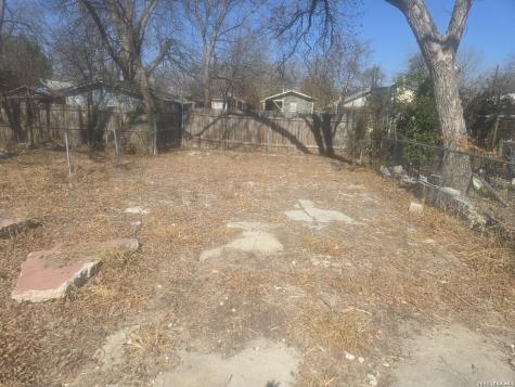 1533 Flanders San Antonio TX 78211