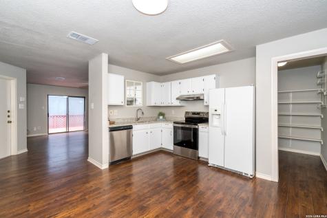 15503 Walnut Creek Drive San Antonio TX 78247