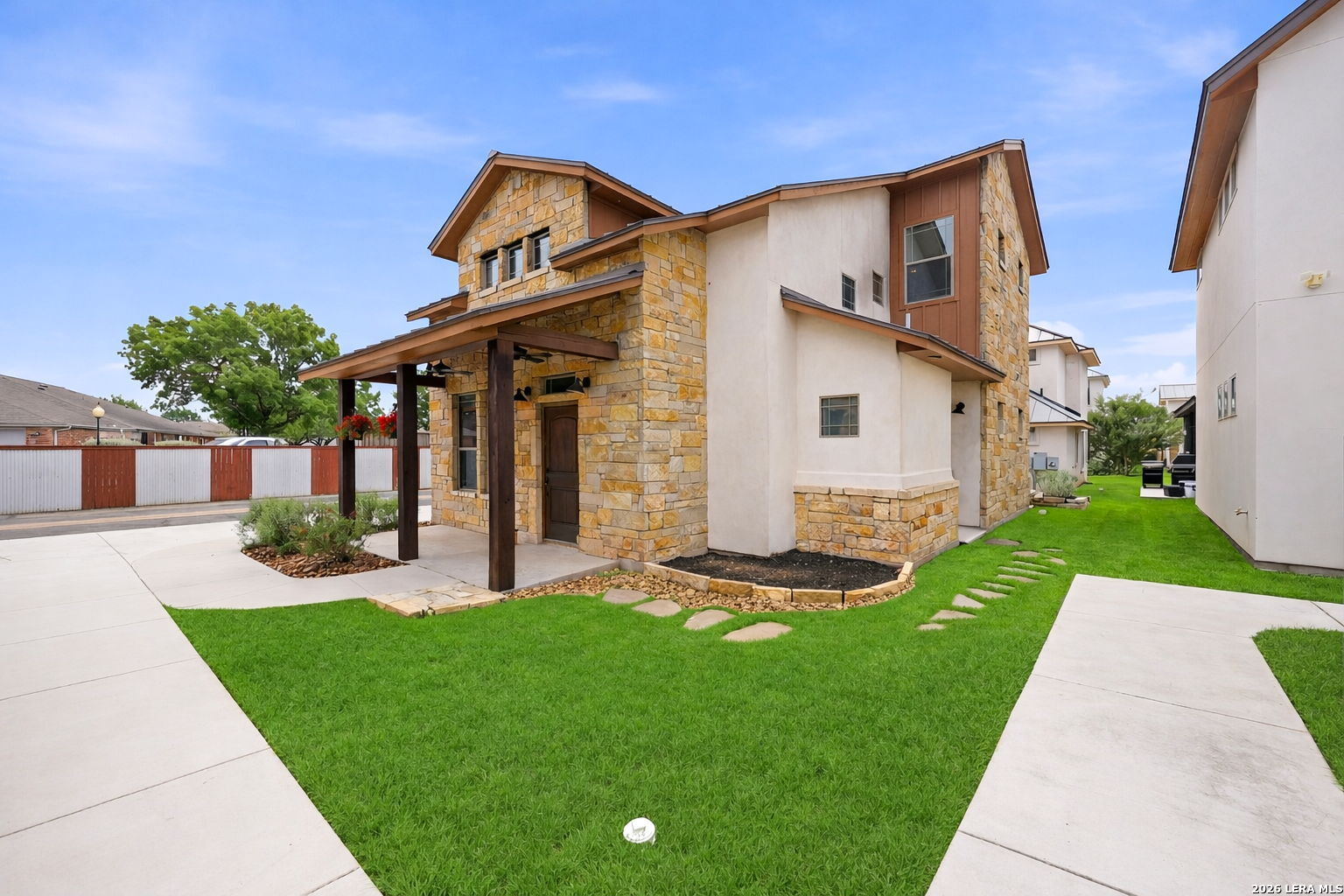 1694 Gruene Vineyard Crossing New Braunfels TX 78130