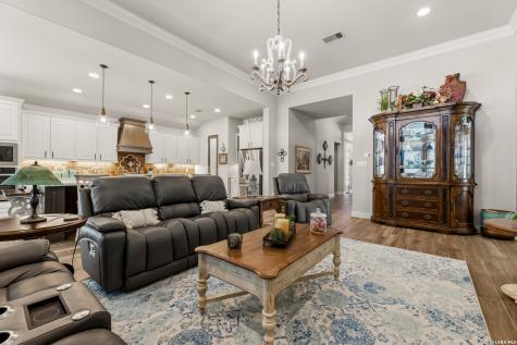 1121 Orange Blossom New Braunfels TX 78132