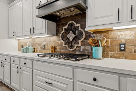 1121 Orange Blossom New Braunfels TX 78132