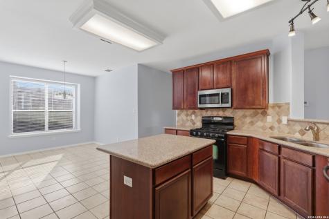 15107 S Wingheart San Antonio TX 78253