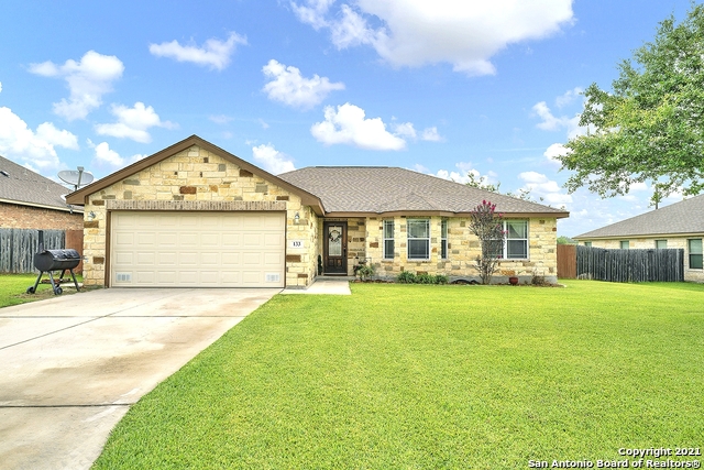 133 Parkcrest Floresville TX 78114