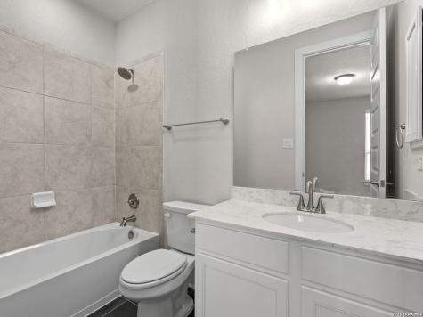 3314 Jons Way Marion TX 78124