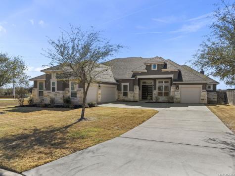 3314 Jons Way Marion TX 78124