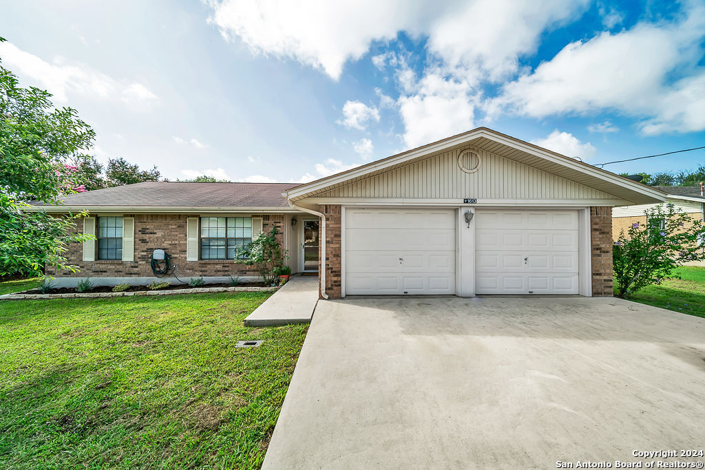 1613 Heather Lane New Braunfels TX 78130