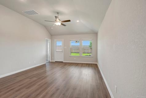 4247 Winston Way New Braunfels TX 78130