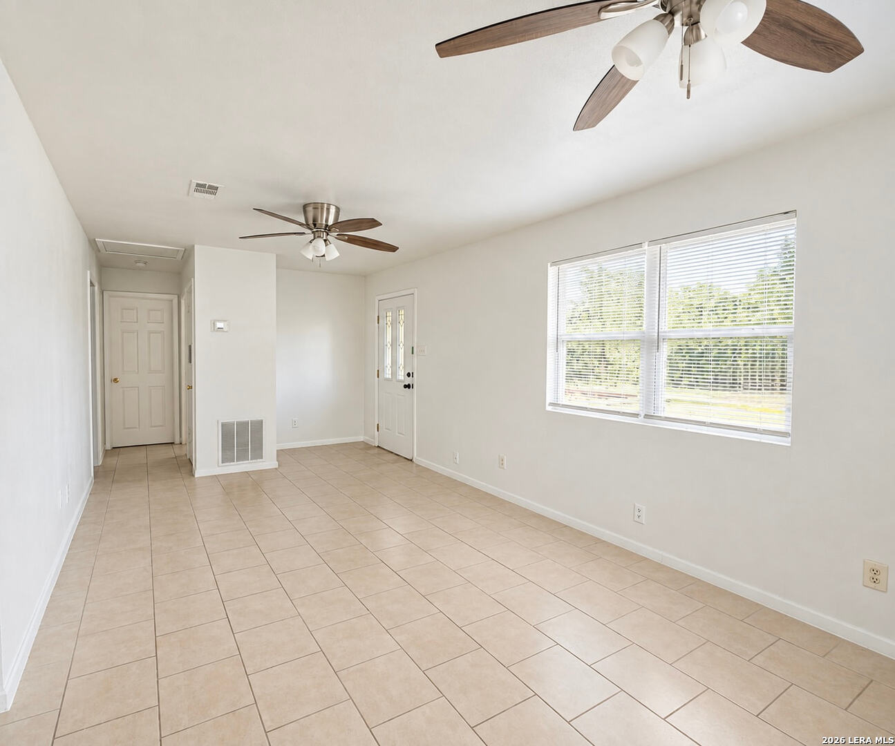 433 W Wright Boulevard Universal City TX 78148
