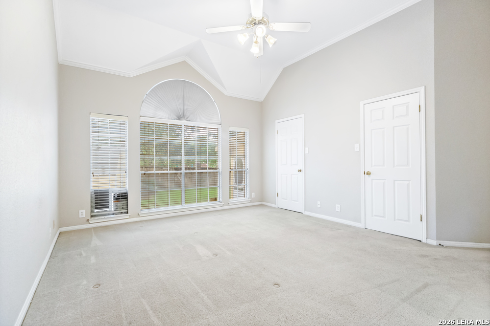 9402 Oakwood Garden San Antonio TX 78254