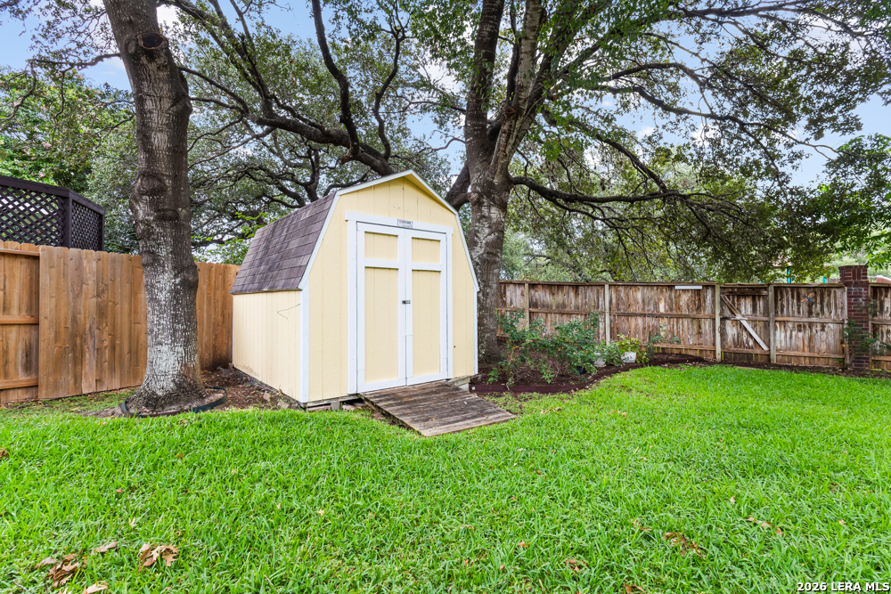 9402 Oakwood Garden San Antonio TX 78254