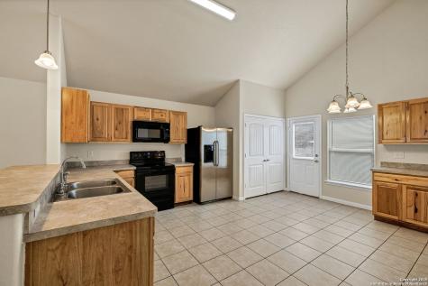 1232 Eastview Drive Canyon Lake TX 78133
