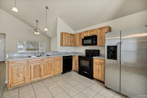 1232 Eastview Drive Canyon Lake TX 78133