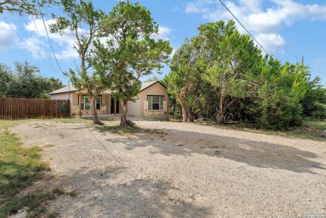 1232 Eastview Drive Canyon Lake TX 78133