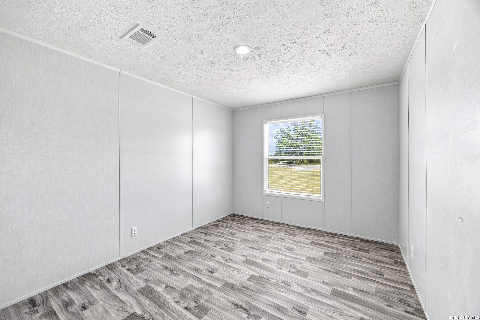 872 Main Loop Road Waelder TX 78959
