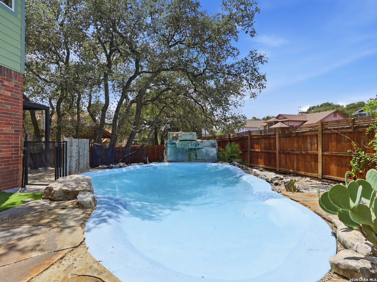 8422 Oak Cross San Antonio TX 78251