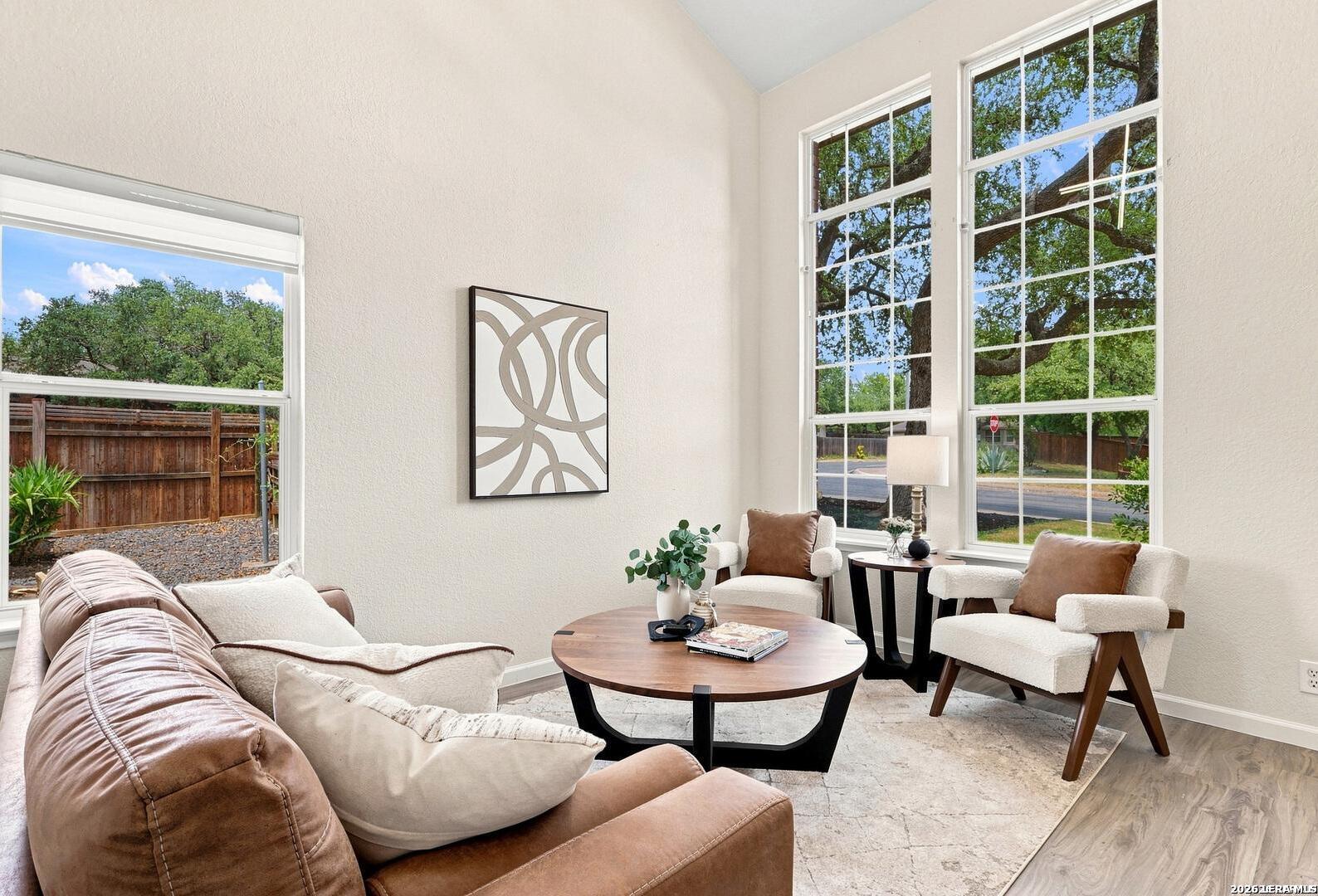 8422 Oak Cross San Antonio TX 78251