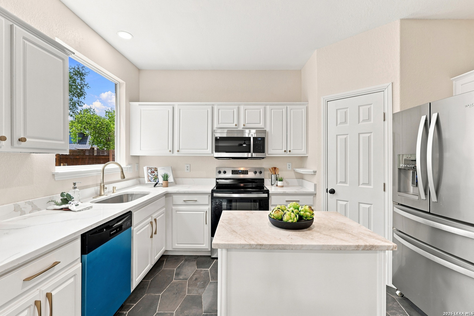 8422 Oak Cross San Antonio TX 78251