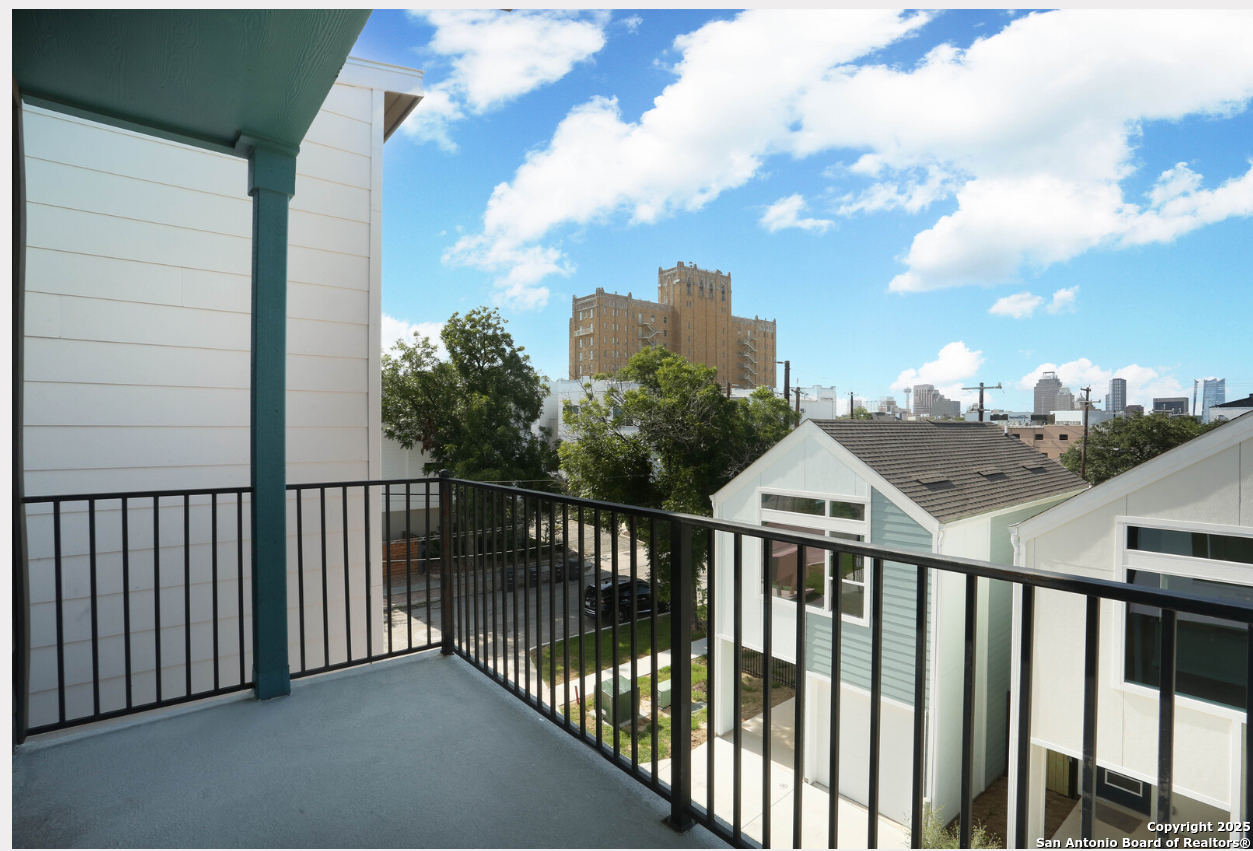 310 W Evergreen Street #115 San Antonio TX 78212
