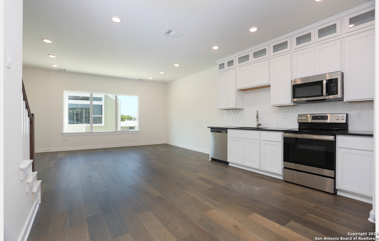 310 W Evergreen Street #115 San Antonio TX 78212