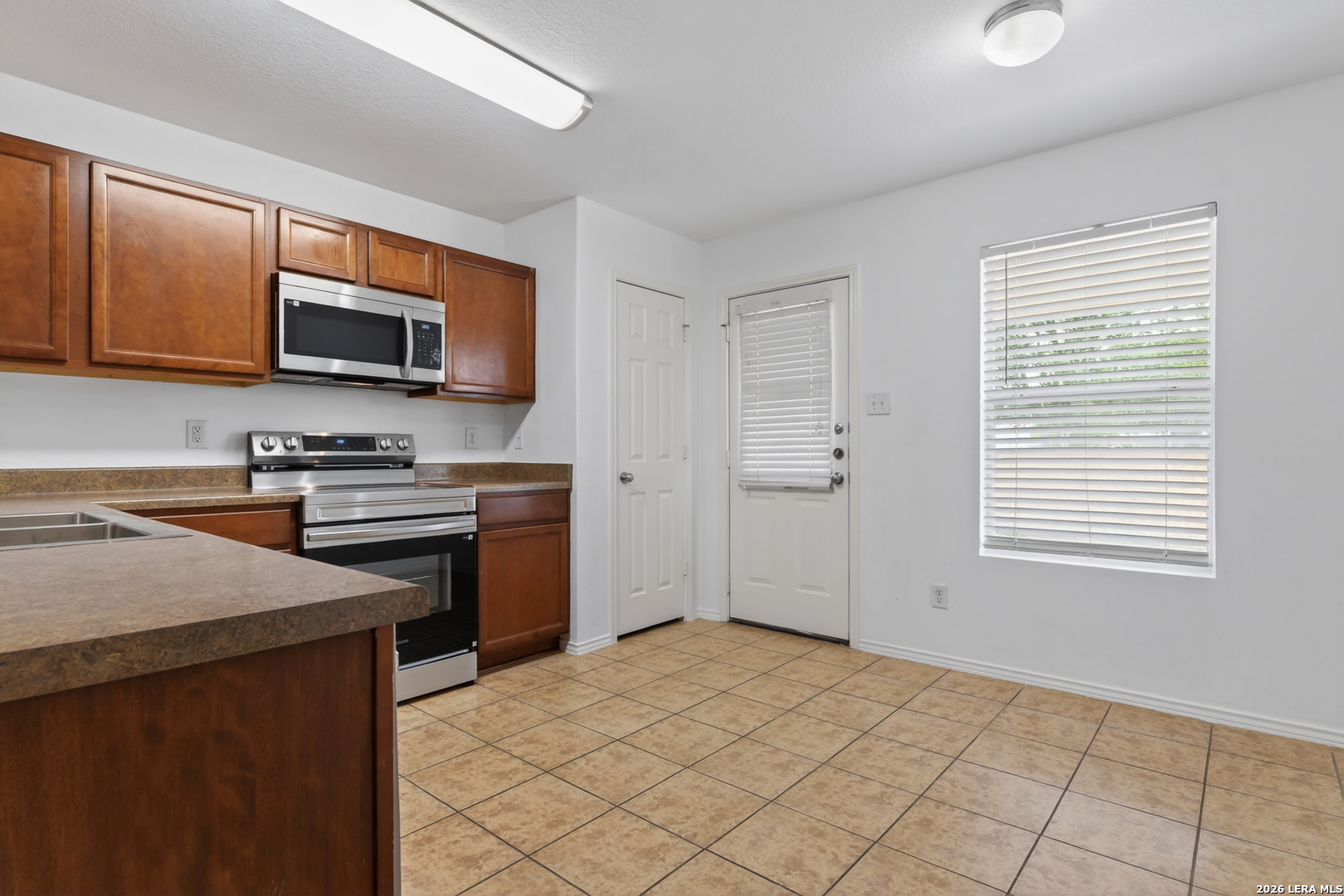 332 Lonestar Gait Selma TX 78154