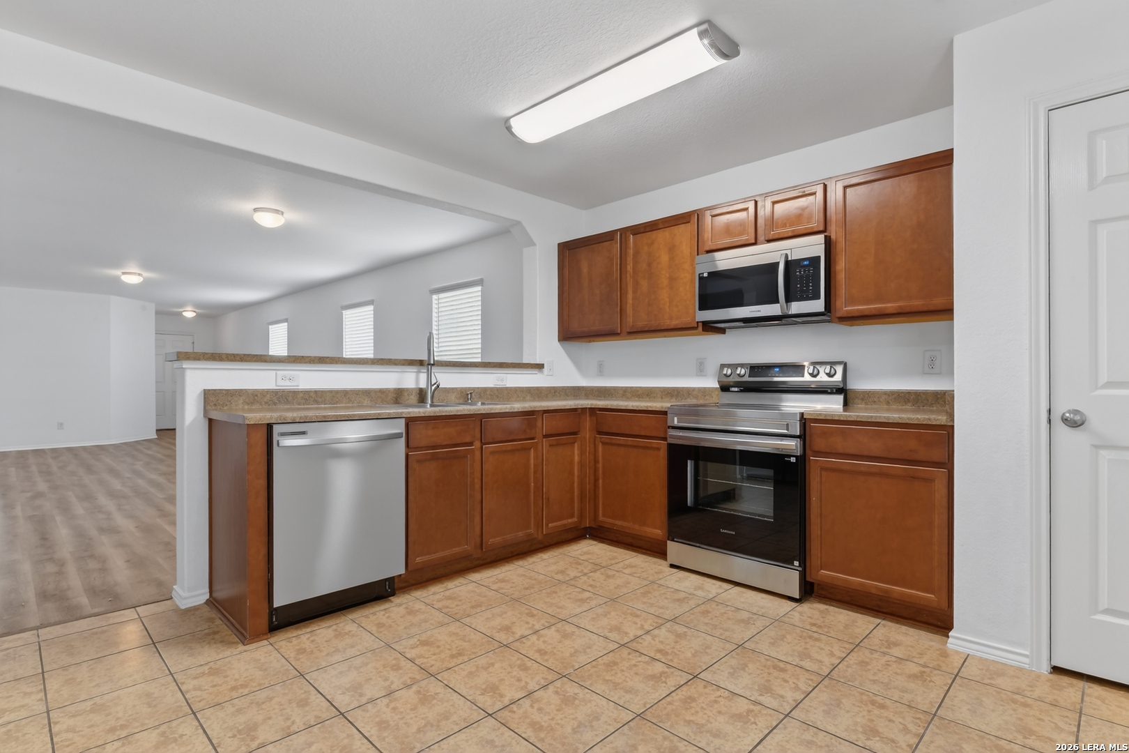 332 Lonestar Gait Selma TX 78154