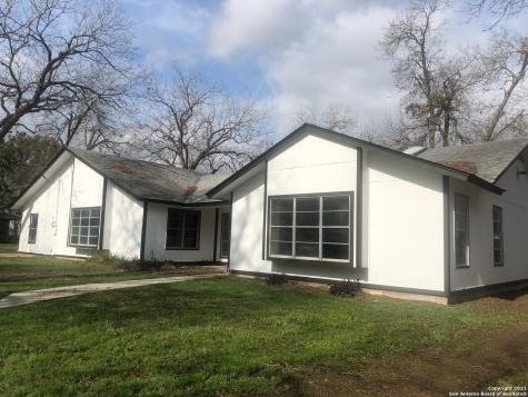2000 Fm 464 Seguin TX 78155