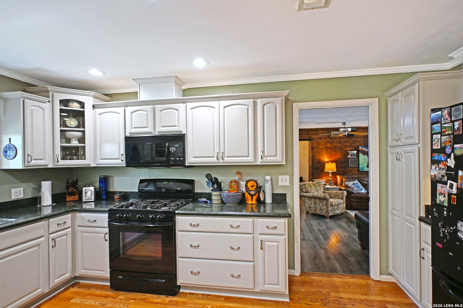 877 Twin Oaks New Braunfels TX 78130