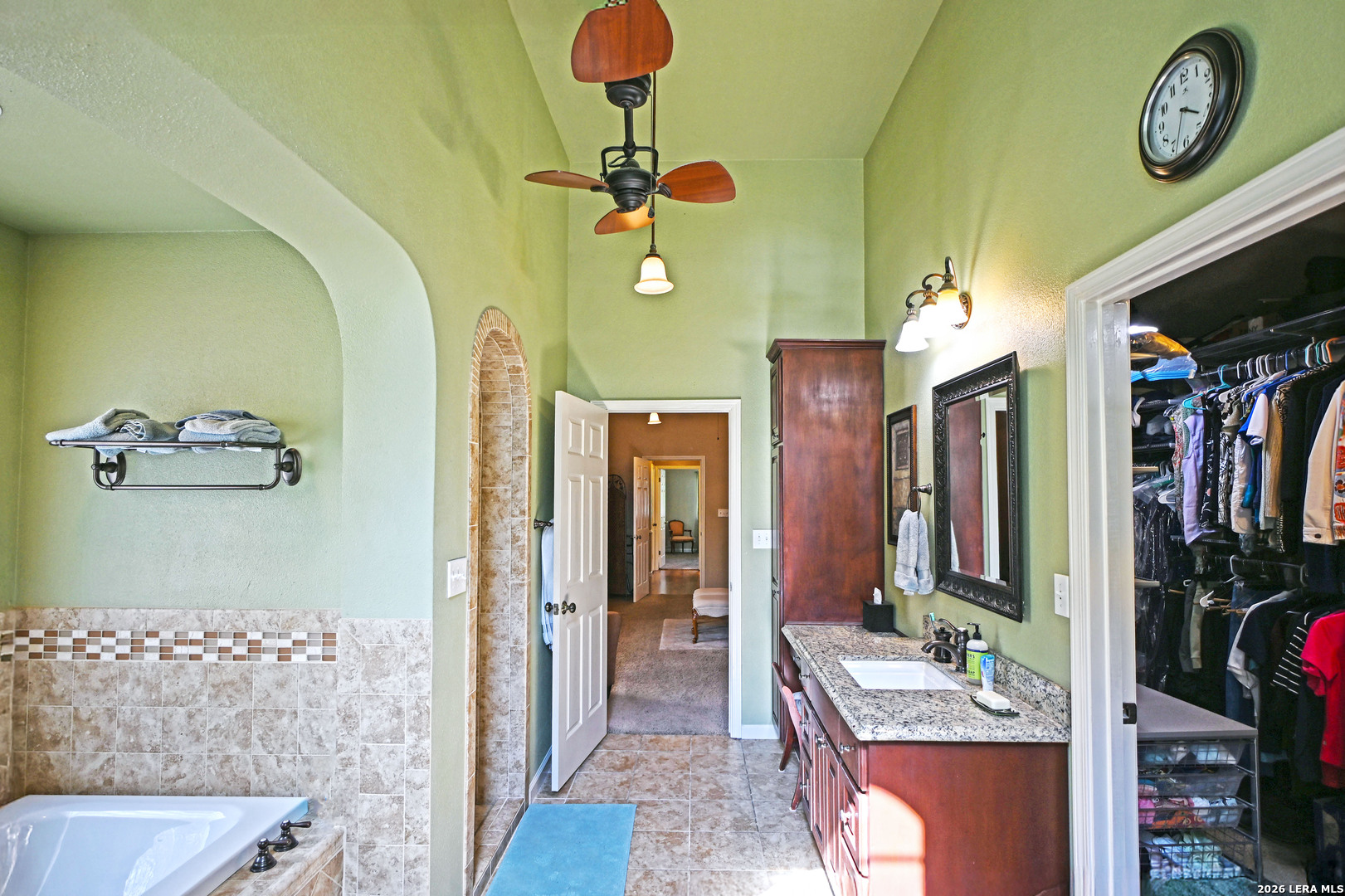 877 Twin Oaks New Braunfels TX 78130