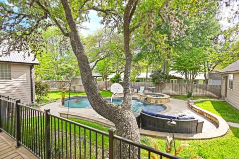 877 Twin Oaks New Braunfels TX 78130