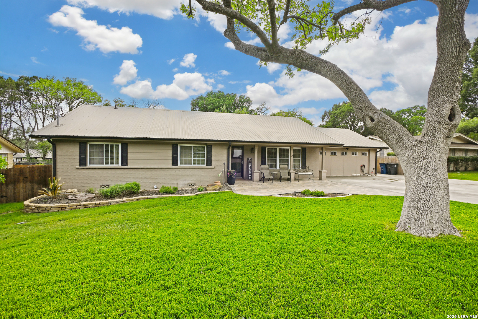 877 Twin Oaks New Braunfels TX 78130