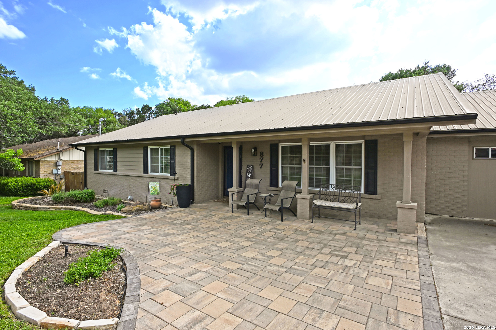 877 Twin Oaks New Braunfels TX 78130
