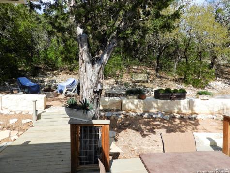 171 Sunset Drive Lakehills TX 78063