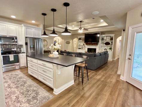 1715 Mountain Springs Canyon Lake TX 78133