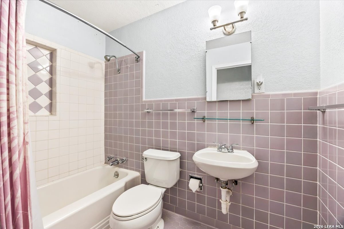 132 Vassar San Antonio TX 78212