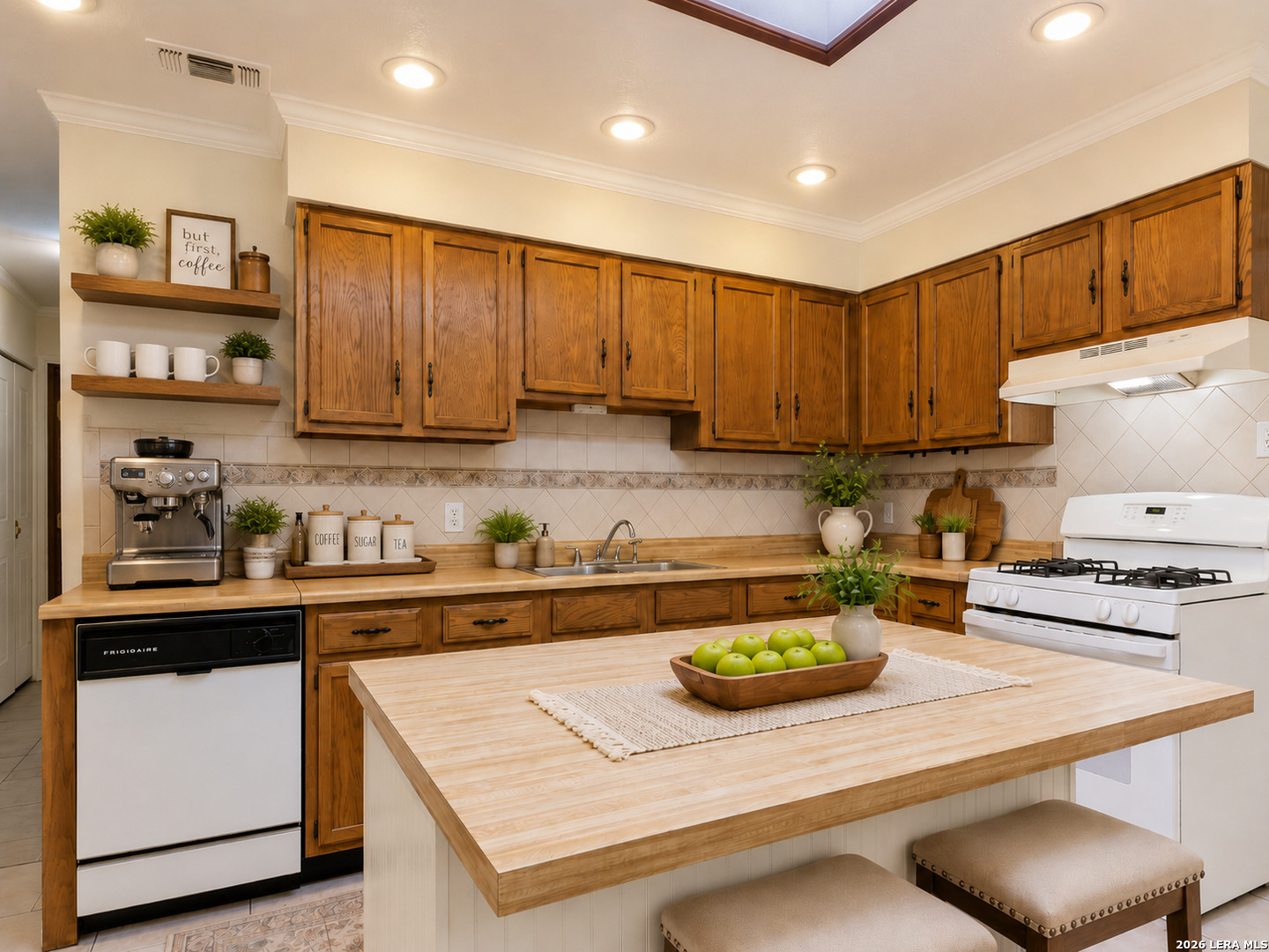 1503 W Ackard San Antonio TX 78224