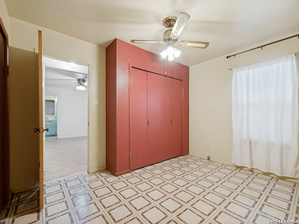 1503 W Ackard San Antonio TX 78224